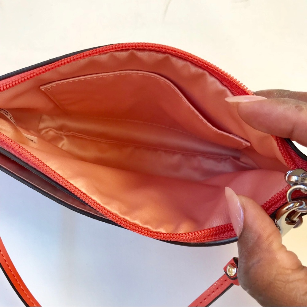 HOST PICKCOACH Wristlet - Picture 7 of 8